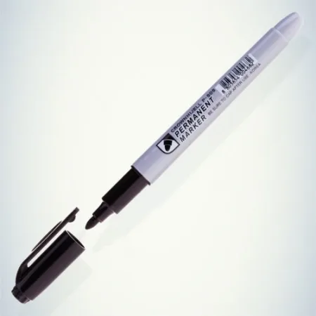 Маркер перманентный "Multi Marker Slim" 2мм пулевидный черн. 207899 Crown Б0048243