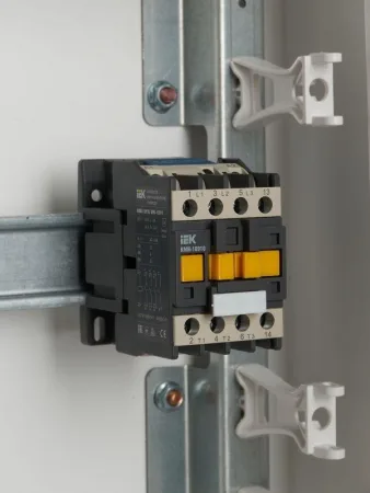 Контактор КМИ-10910 9А 230В/АС3 1НО KARAT IEK KKM11-009-230-10