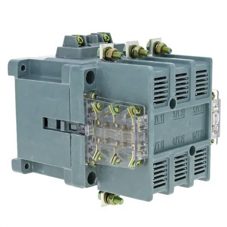 Пускатель ПМ12-2 160А кат. 230В AC 4НО+2НЗ EKF pm12-160/220